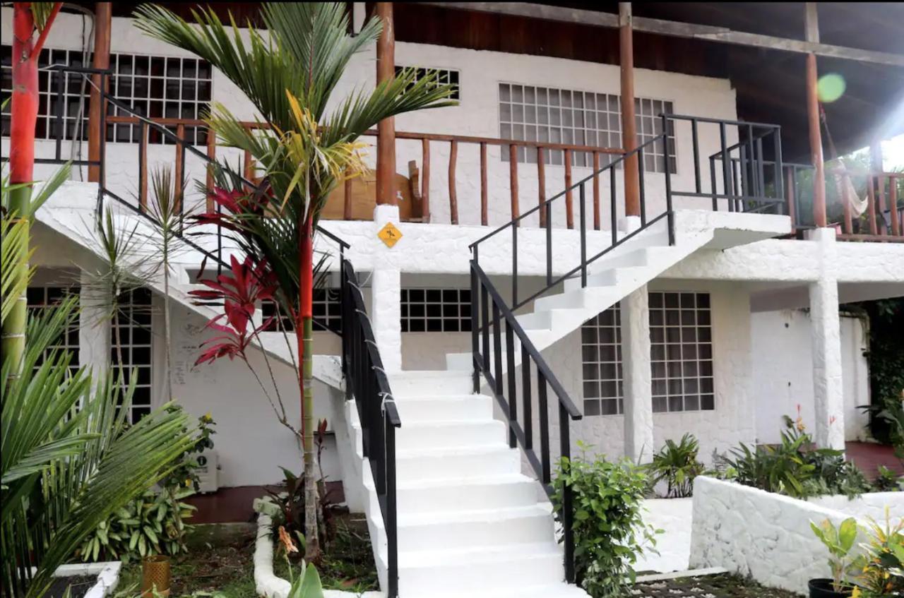 Casa Geraldo Bed and Breakfast Manuel Antonio Exteriör bild